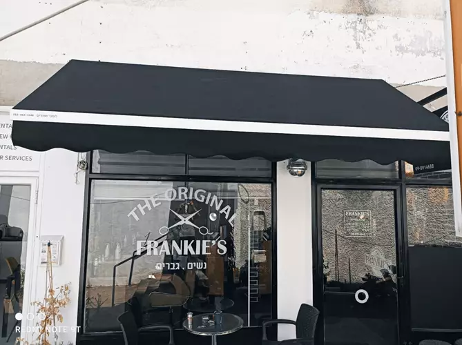 התקנת סוכך במסעדה